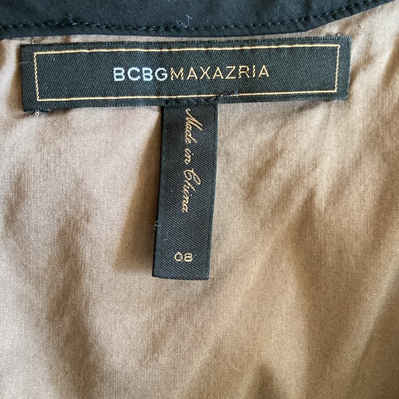 Dress, very cute , worn once . - Picture 5 of 7